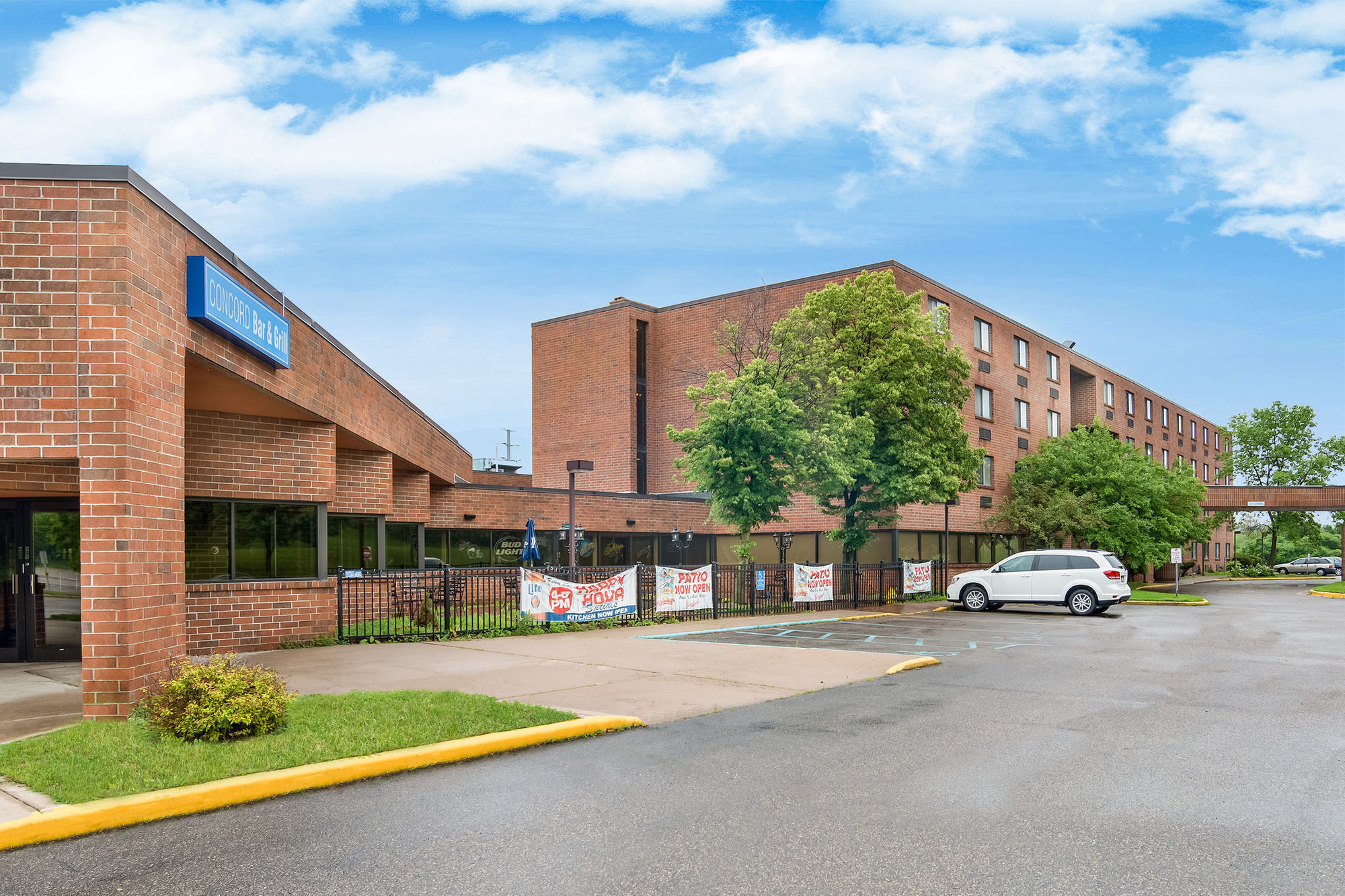 エンビジョン ホテル セントポール サウス South Saint Paul エクステリア 写真